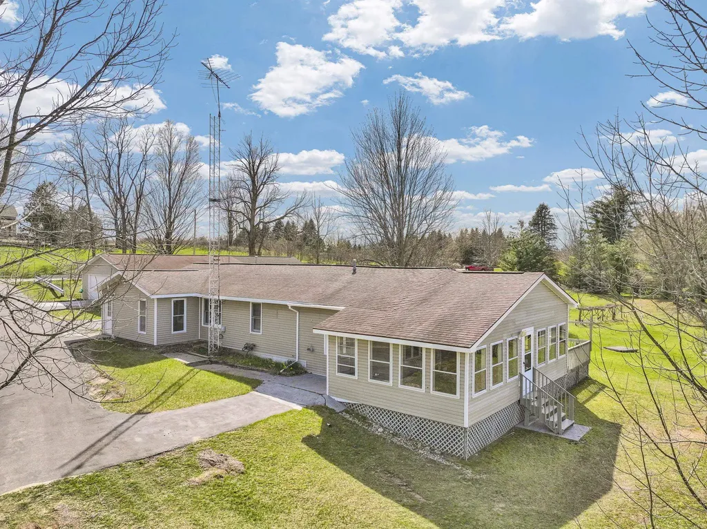 10976 E 3 Mile Road Ellsworth Township MI 49656