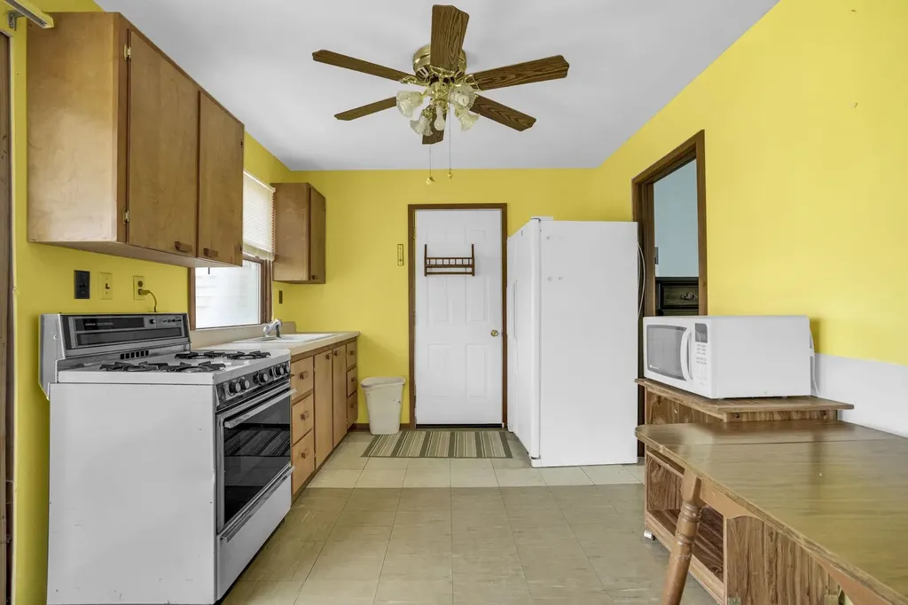 10976 E 3 Mile Road Ellsworth Township MI 49656