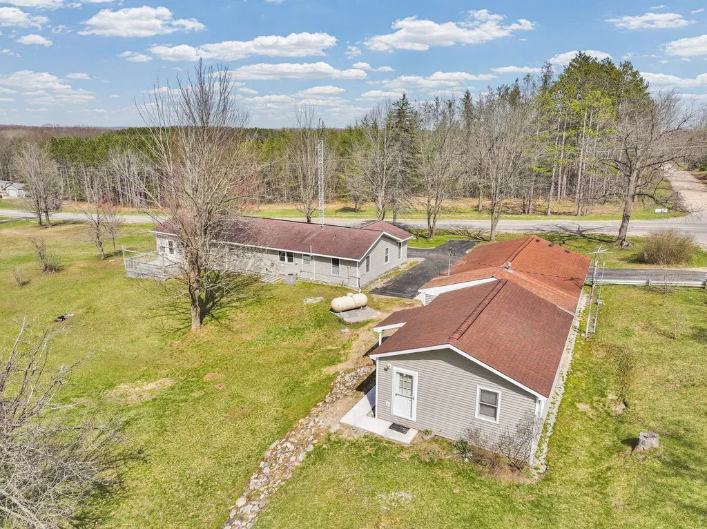 10976 E 3 Mile Road Ellsworth Township MI 49656