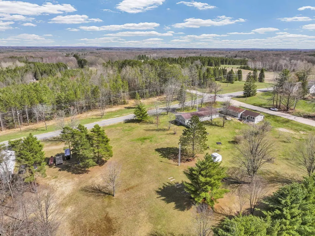 10976 E 3 Mile Road Ellsworth Township MI 49656