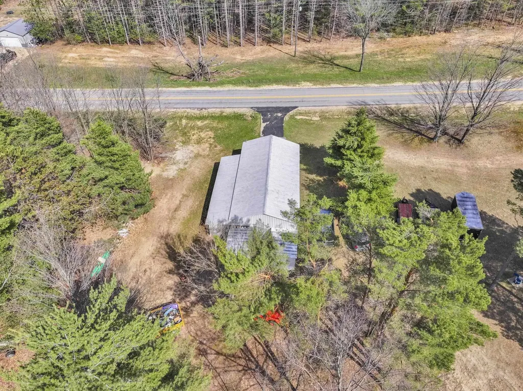 10976 E 3 Mile Road Ellsworth Township MI 49656