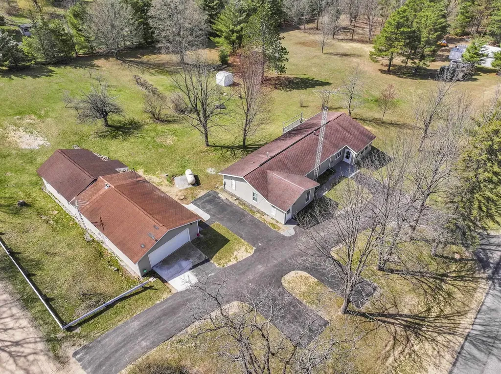 10976 E 3 Mile Road Ellsworth Township MI 49656