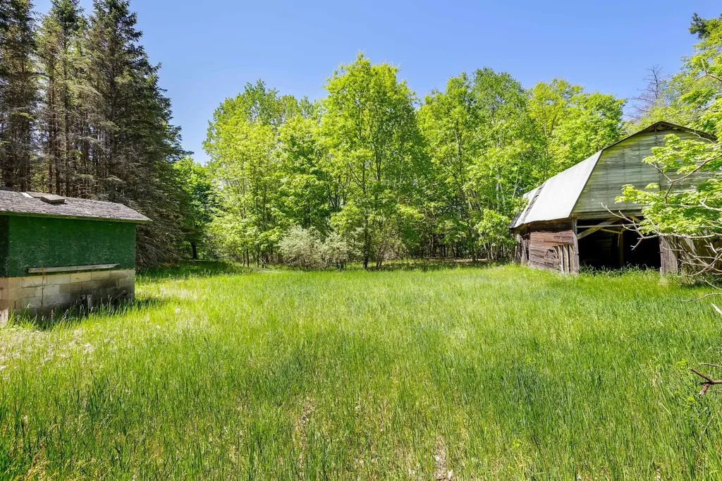777 Pilgrim Highway Crystal Lake Township MI 49635