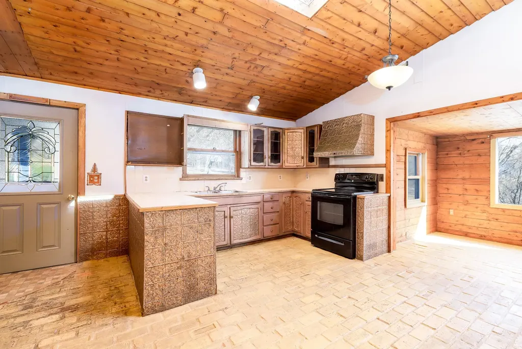 777 Pilgrim Highway Crystal Lake Township MI 49635