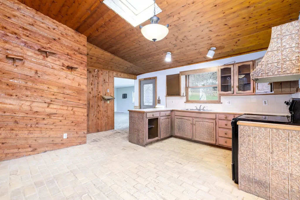 777 Pilgrim Highway Crystal Lake Township MI 49635