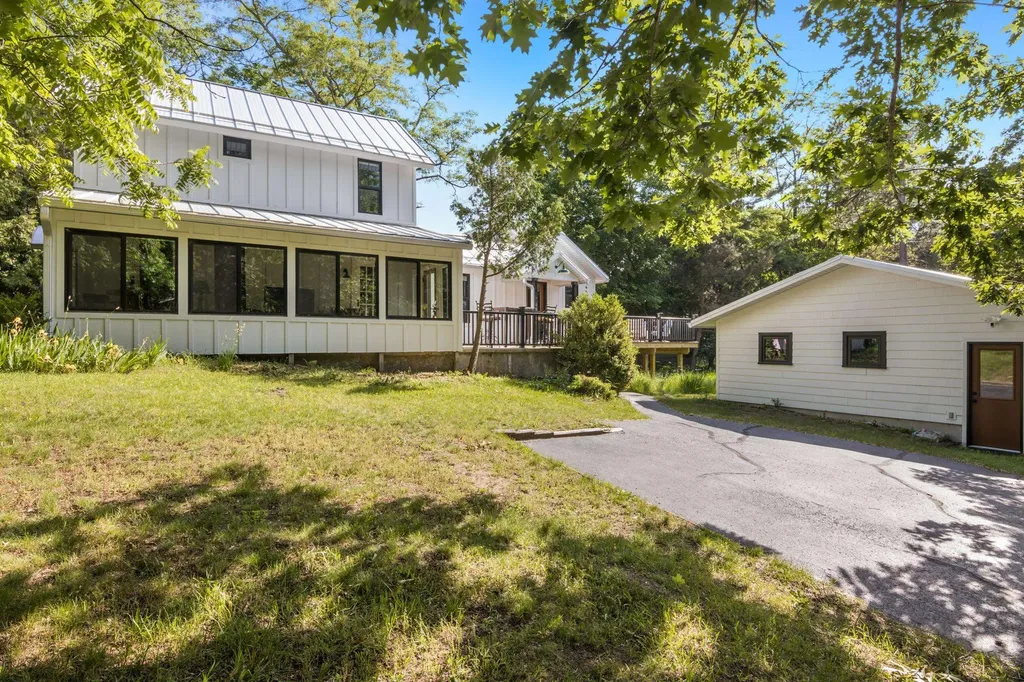 11256 S Lacore Road Empire Township MI 49630