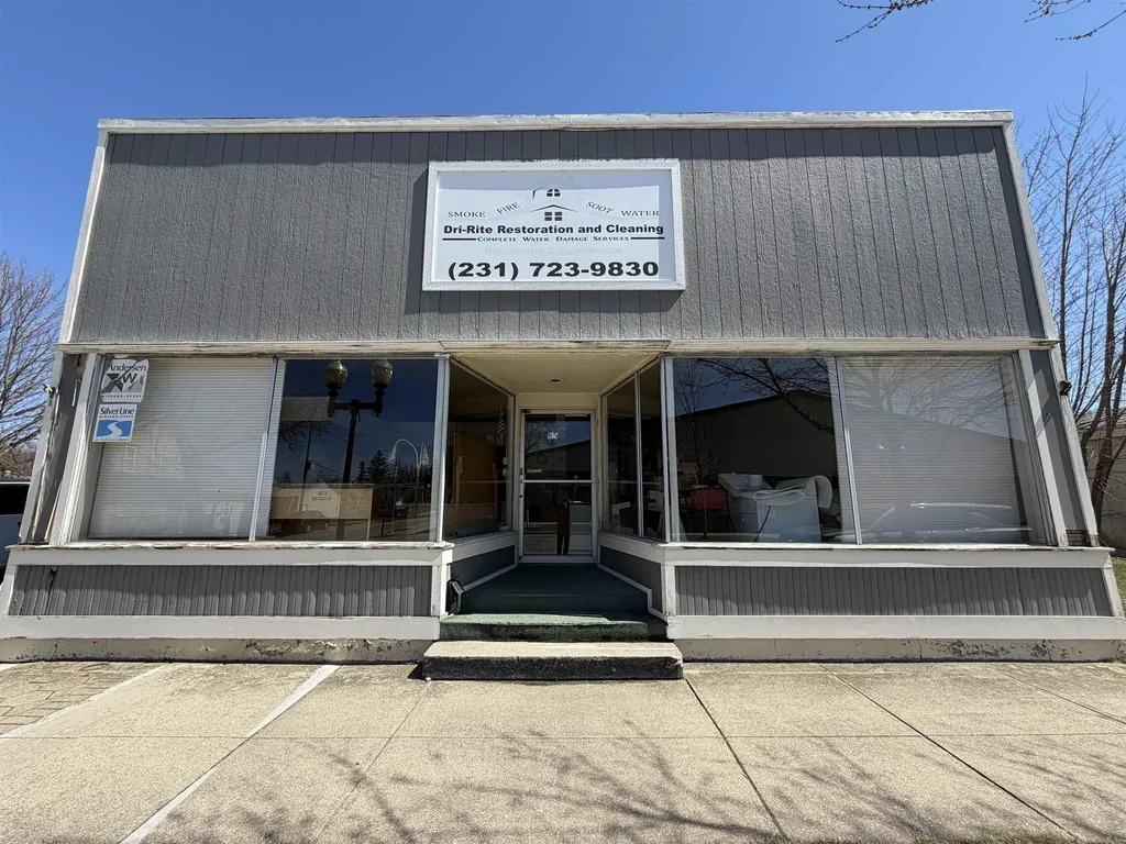 87 Division Street Manistee City MI 49660