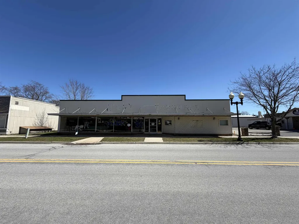 87 Division Street Manistee City MI 49660