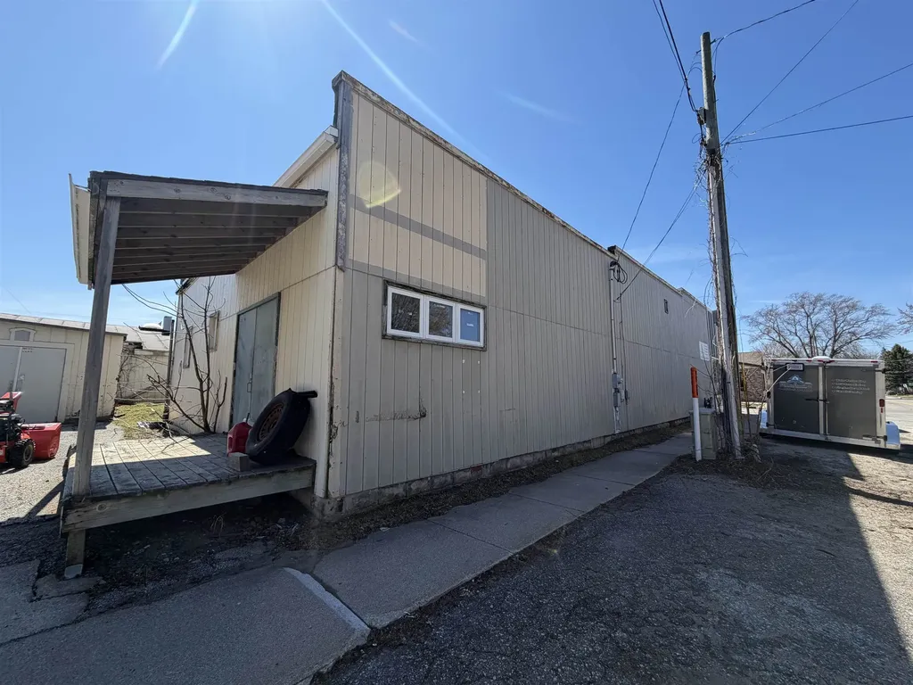 87 Division Street Manistee City MI 49660