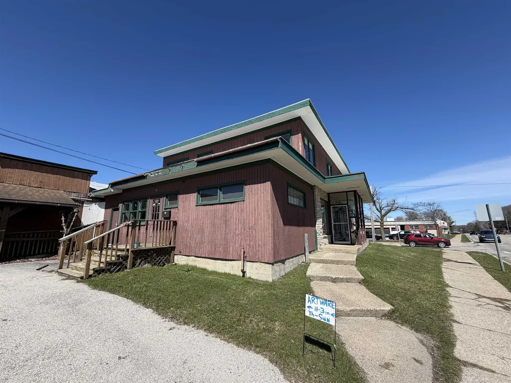 87 Division Street Manistee City MI 49660