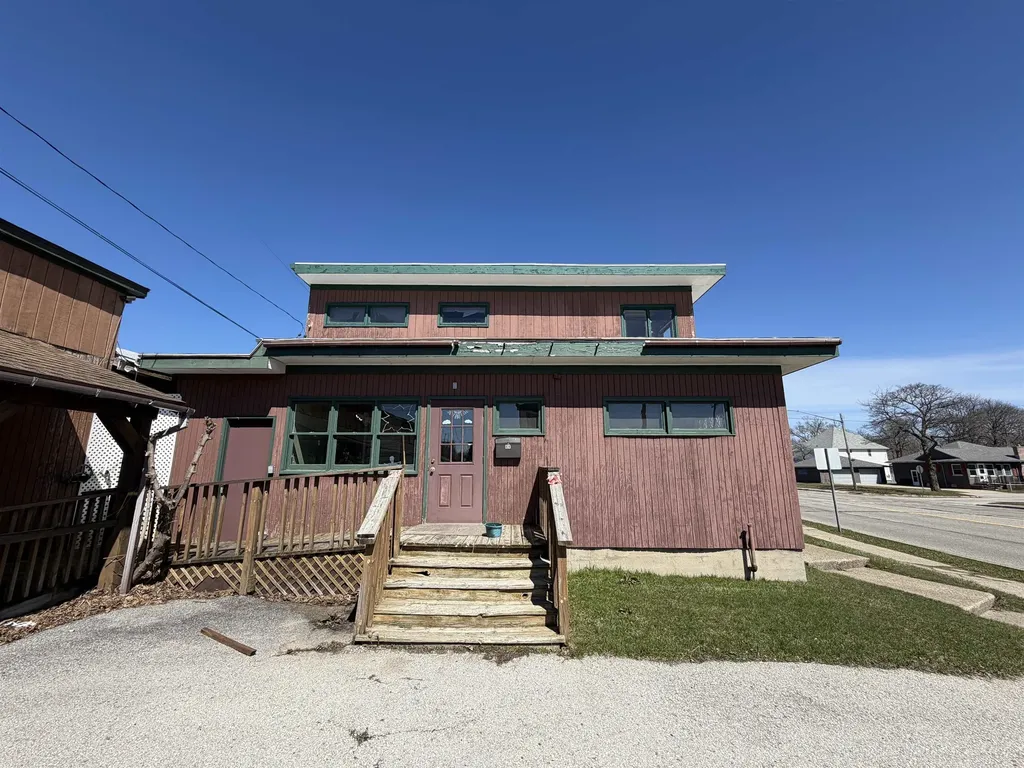 87 Division Street Manistee City MI 49660