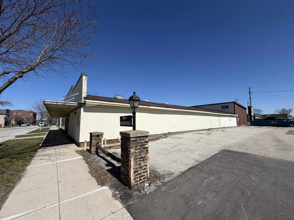 87 Division Street Manistee City MI 49660