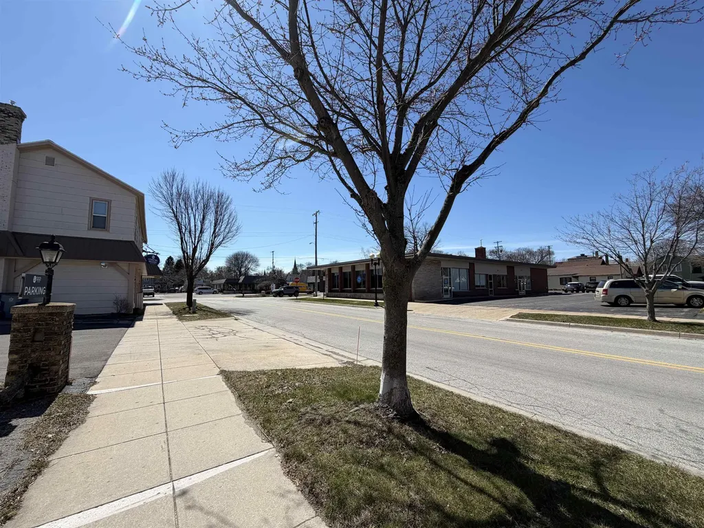 87 Division Street Manistee City MI 49660