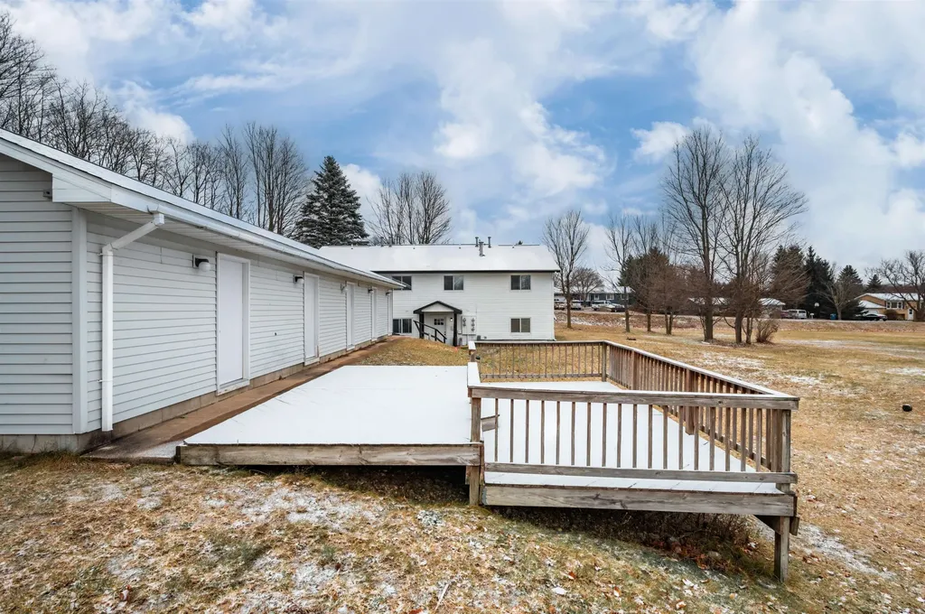 1627 Rasho Road East Bay Township MI 49696