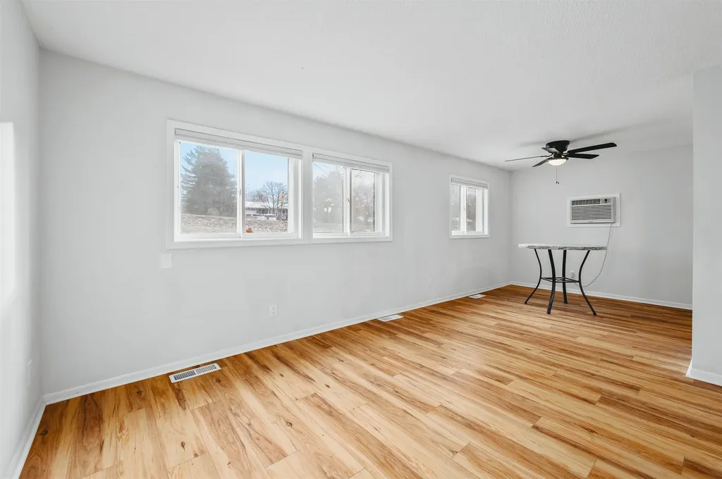 1627 Rasho Road East Bay Township MI 49696