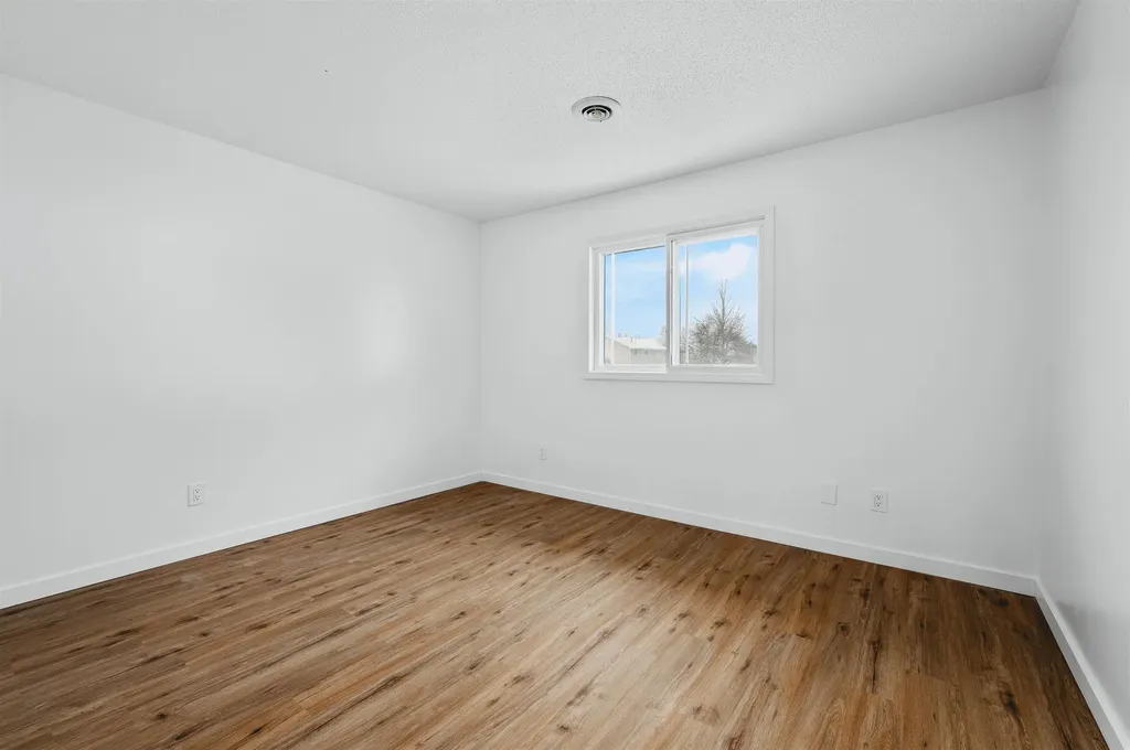 1627 Rasho Road East Bay Township MI 49696