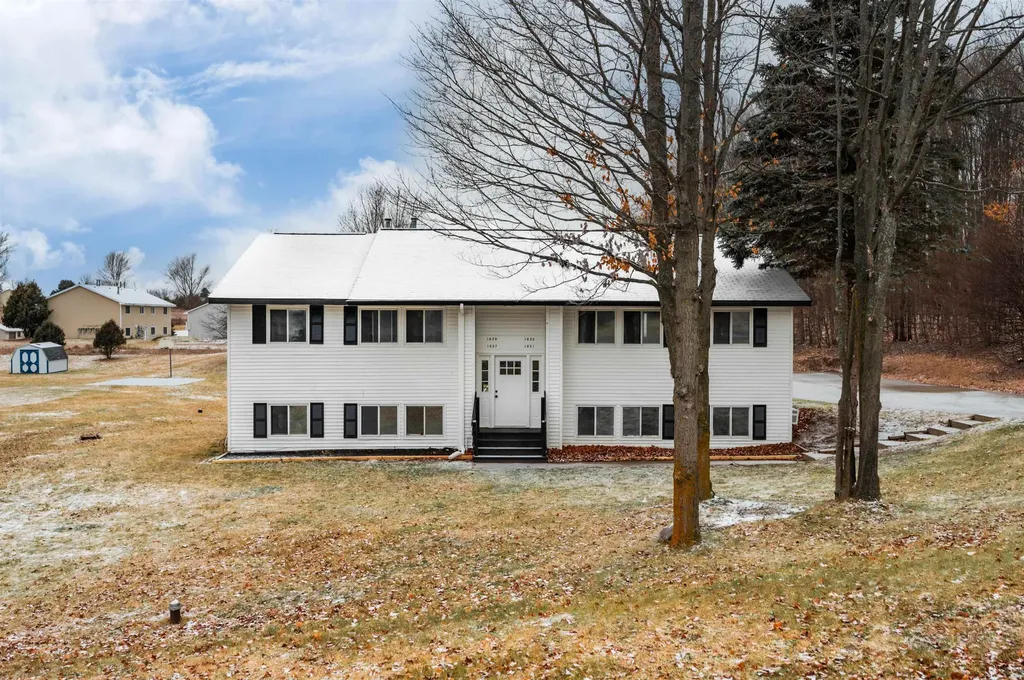 1627 Rasho Road East Bay Township MI 49696