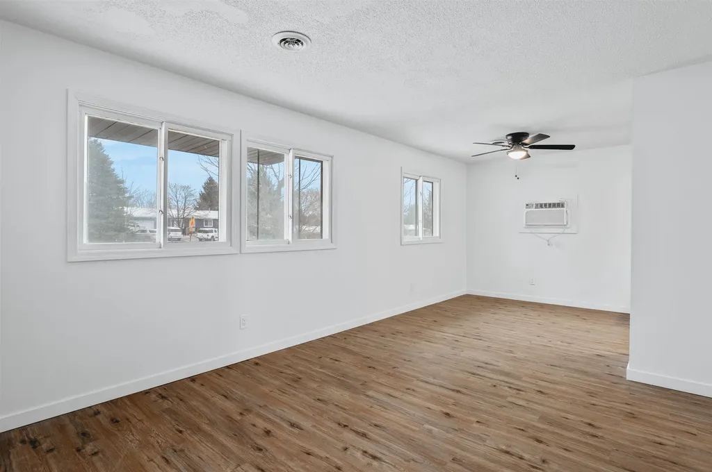 1627 Rasho Road East Bay Township MI 49696