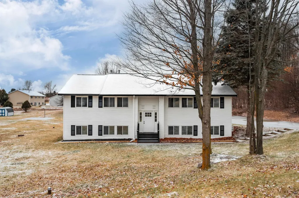 1627 Rasho Road East Bay Township MI 49696