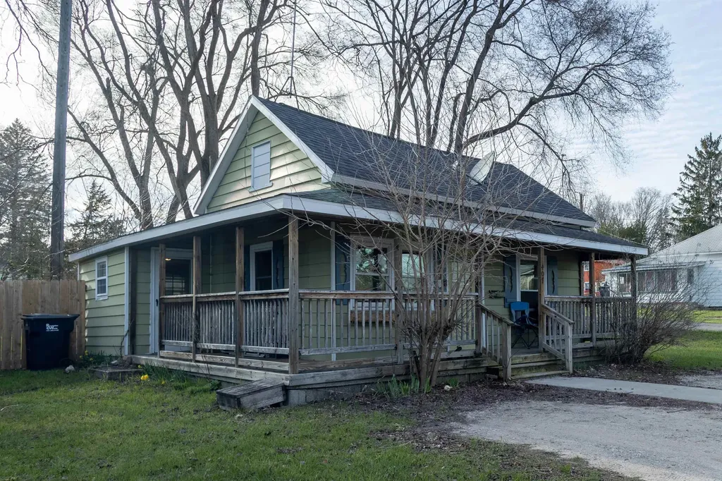 407 Richardi Street Forest Home Township MI 49615