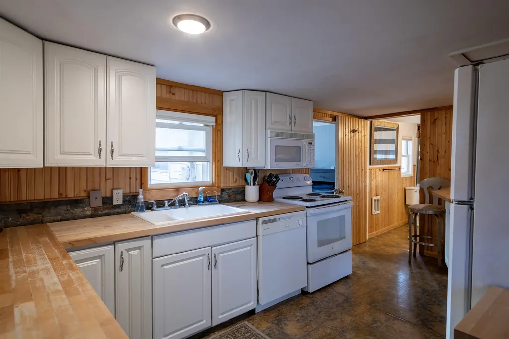 407 Richardi Street Forest Home Township MI 49615