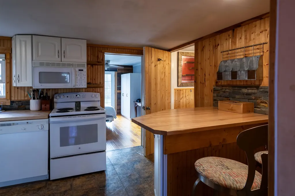 407 Richardi Street Forest Home Township MI 49615