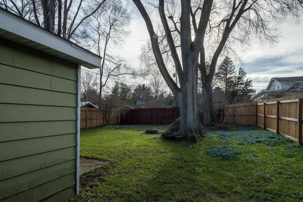407 Richardi Street Forest Home Township MI 49615