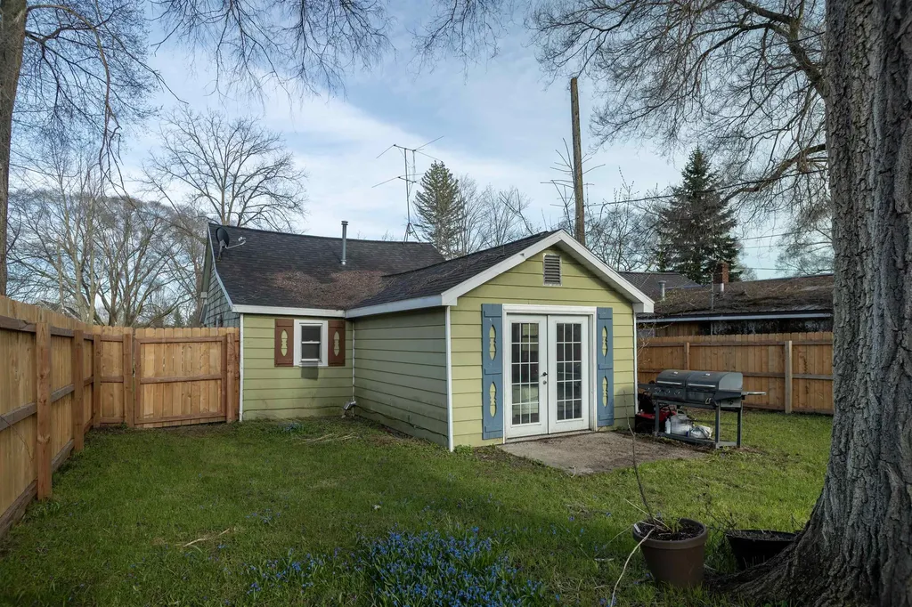 407 Richardi Street Forest Home Township MI 49615