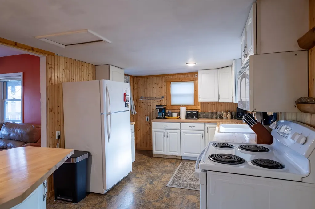407 Richardi Street Forest Home Township MI 49615