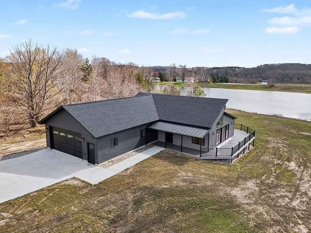 9132 Blue Gill Road Banks Township MI 49729