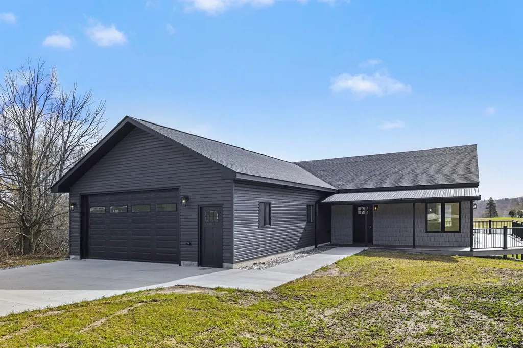 9132 Blue Gill Road Banks Township MI 49729
