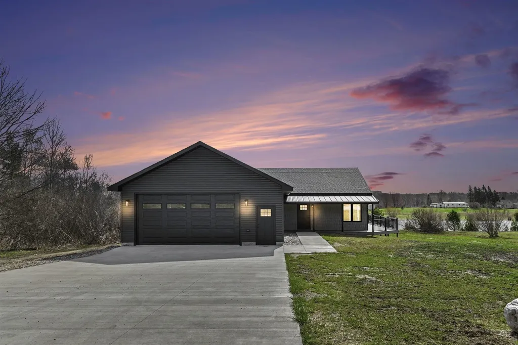 9132 Blue Gill Road Banks Township MI 49729