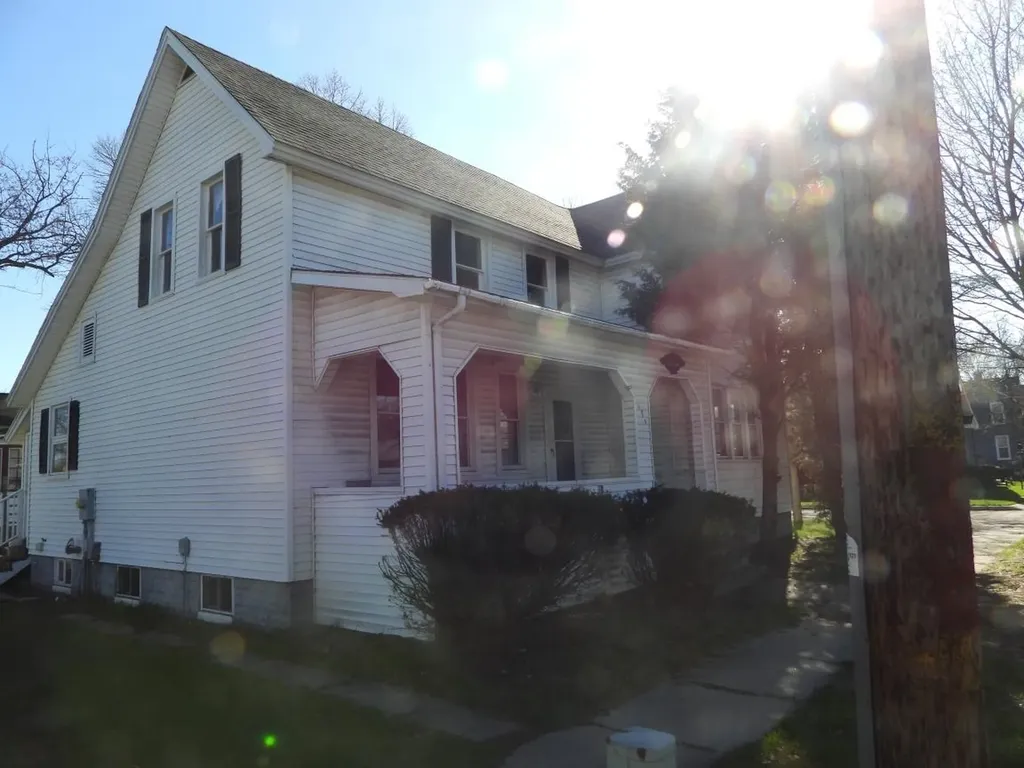171 8th Street Manistee City MI 49660