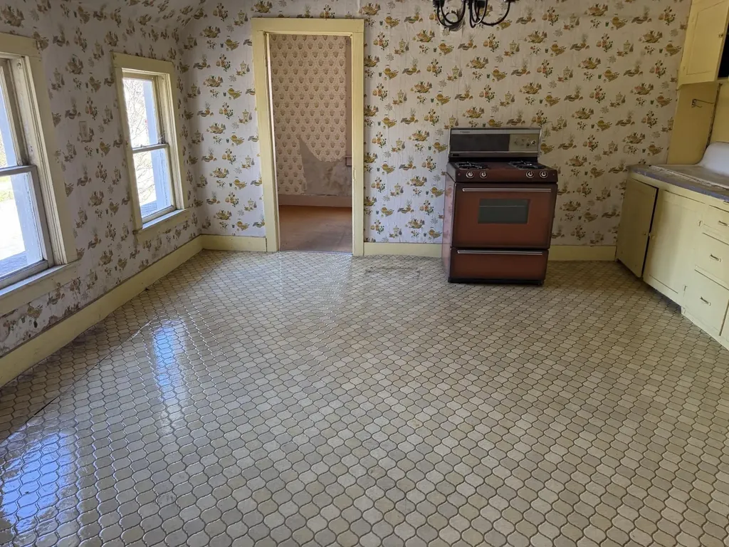 171 8th Street Manistee City MI 49660