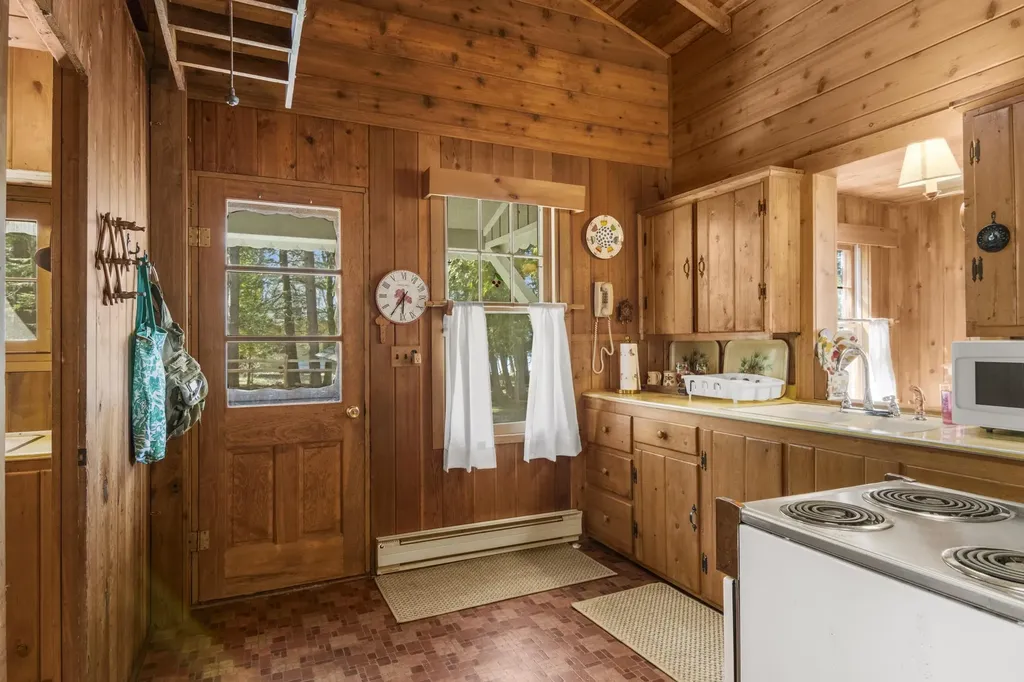 3037 Willow Street Central Lake Township MI 49622