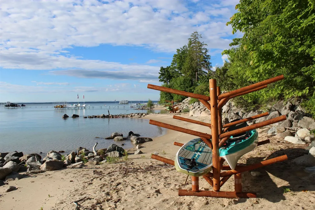 15985 Waters Edge Peninsula Township MI 49686