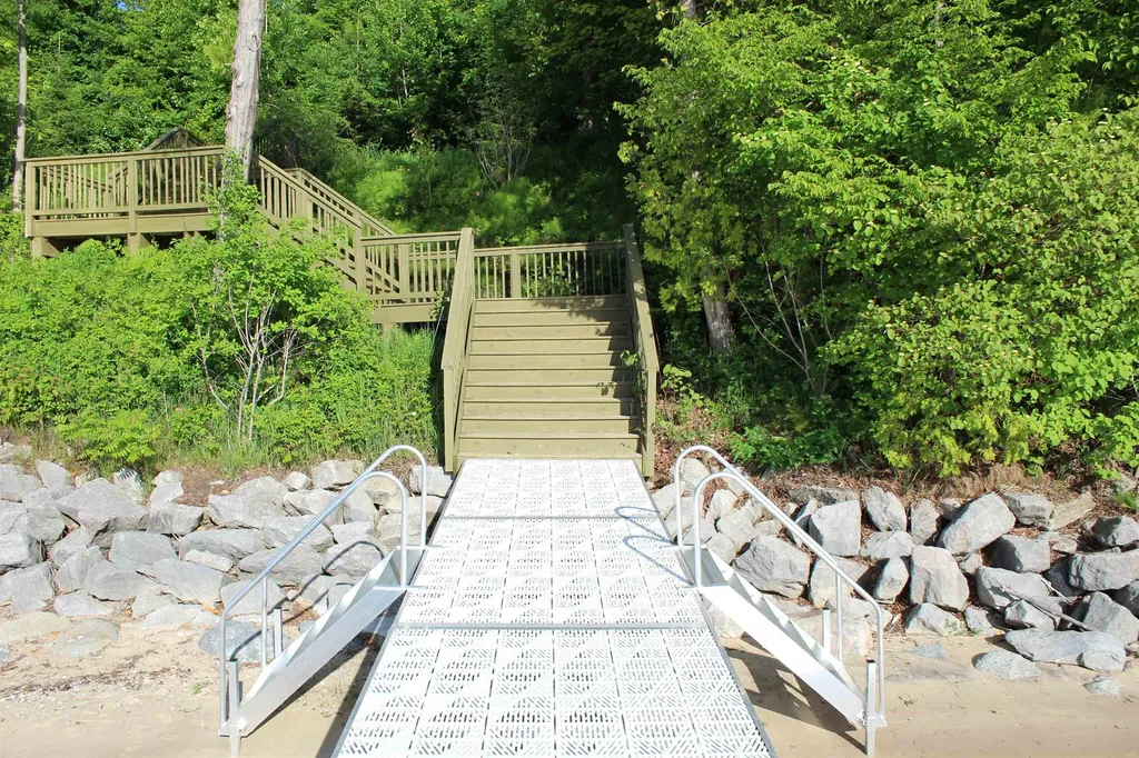 15985 Waters Edge Peninsula Township MI 49686