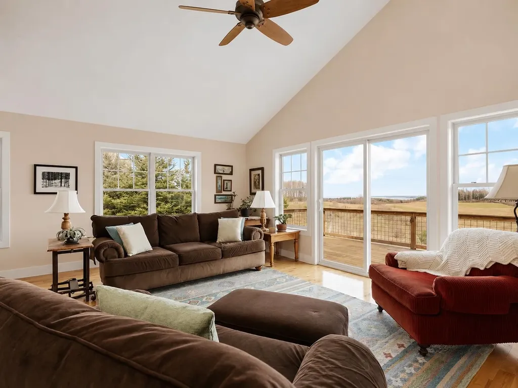 8371 E Boca Vista Trail Elmwood Charter Township MI 49684