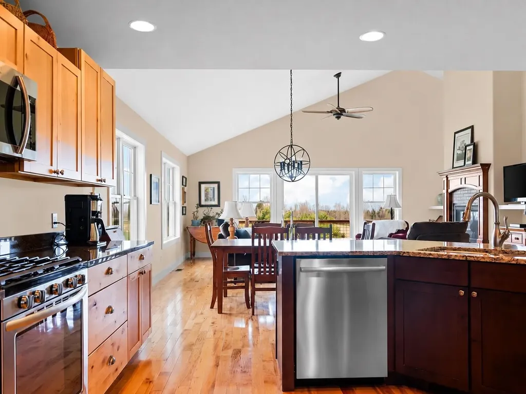 8371 E Boca Vista Trail Elmwood Charter Township MI 49684