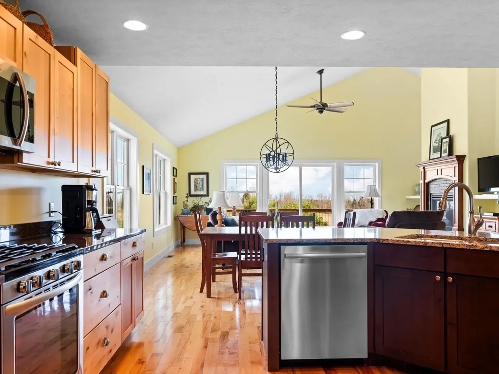 8371 E Boca Vista Trail Elmwood Charter Township MI 49684