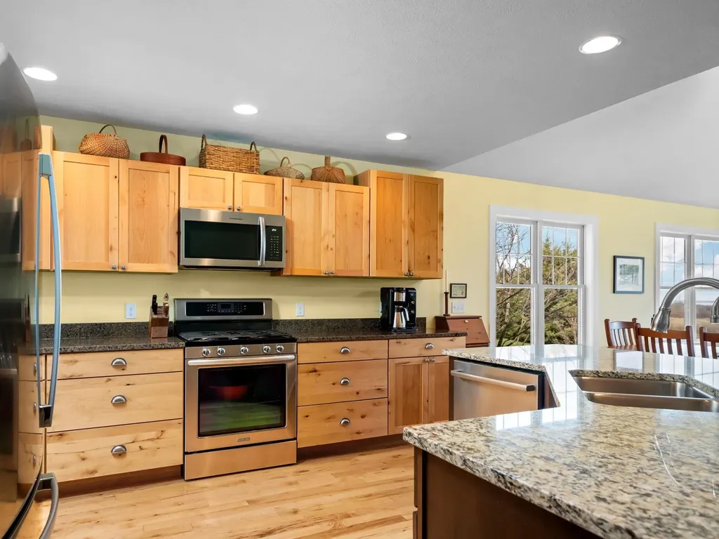 8371 E Boca Vista Trail Elmwood Charter Township MI 49684