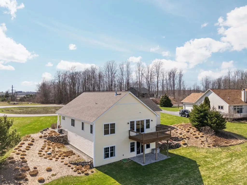 8371 E Boca Vista Trail Elmwood Charter Township MI 49684