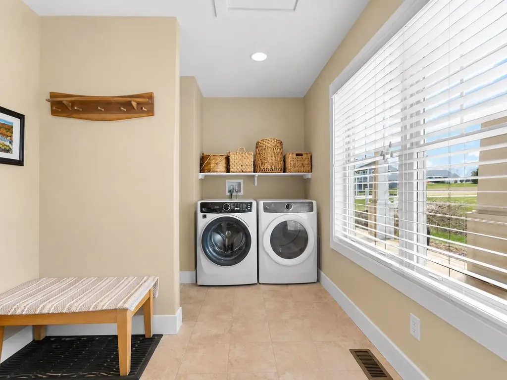 8371 E Boca Vista Trail Elmwood Charter Township MI 49684