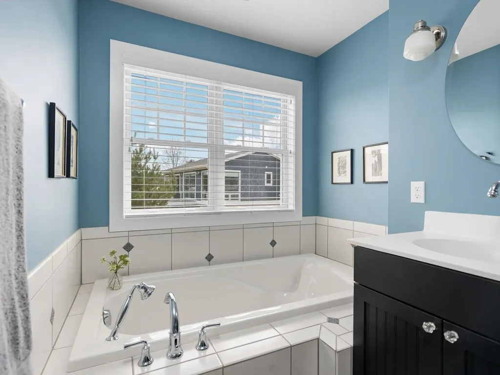 8371 E Boca Vista Trail Elmwood Charter Township MI 49684