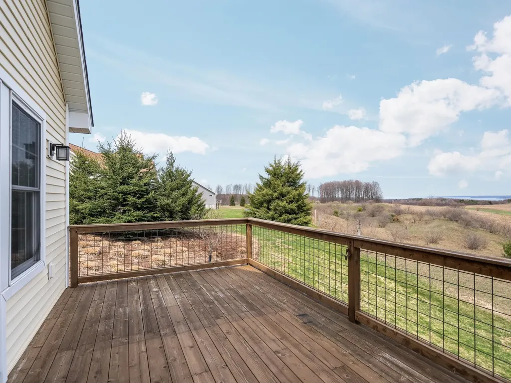 8371 E Boca Vista Trail Elmwood Charter Township MI 49684