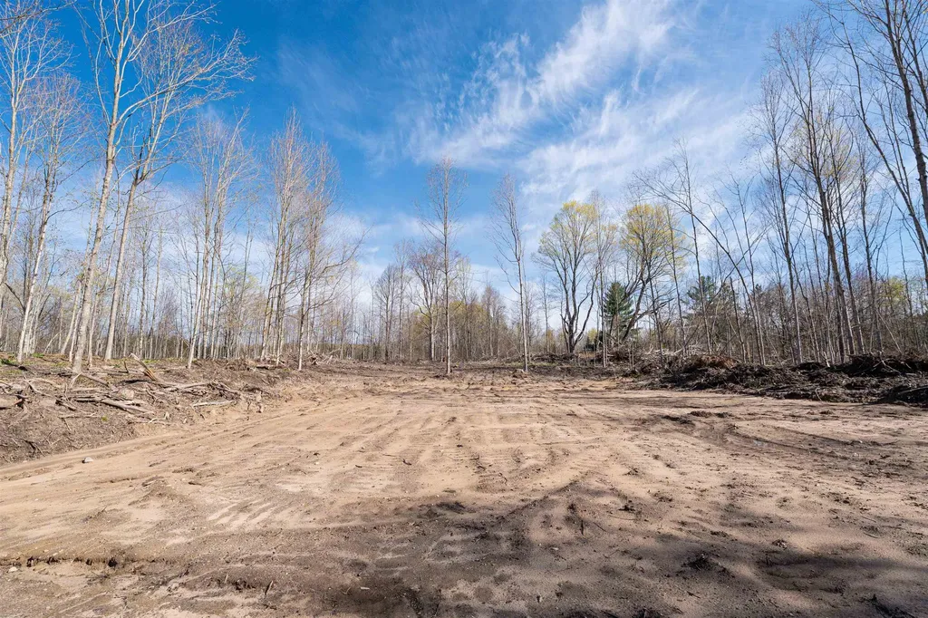 9808/9784 SE Crouch Road Garfield Township MI 49633