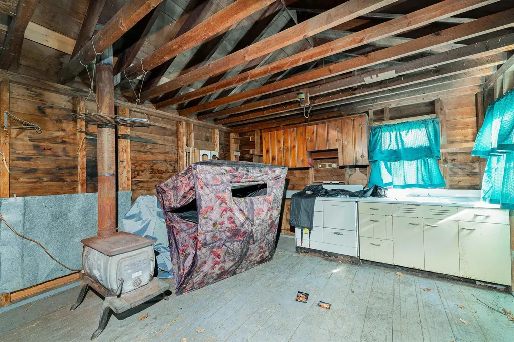9808/9784 SE Crouch Road Garfield Township MI 49633