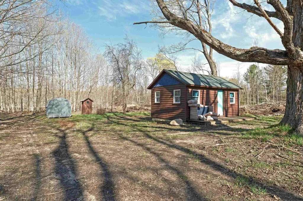 9808/9784 SE Crouch Road Garfield Township MI 49633
