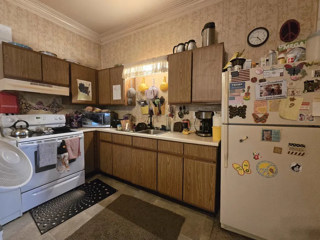 415 E Harris Street Cadillac City MI 49601