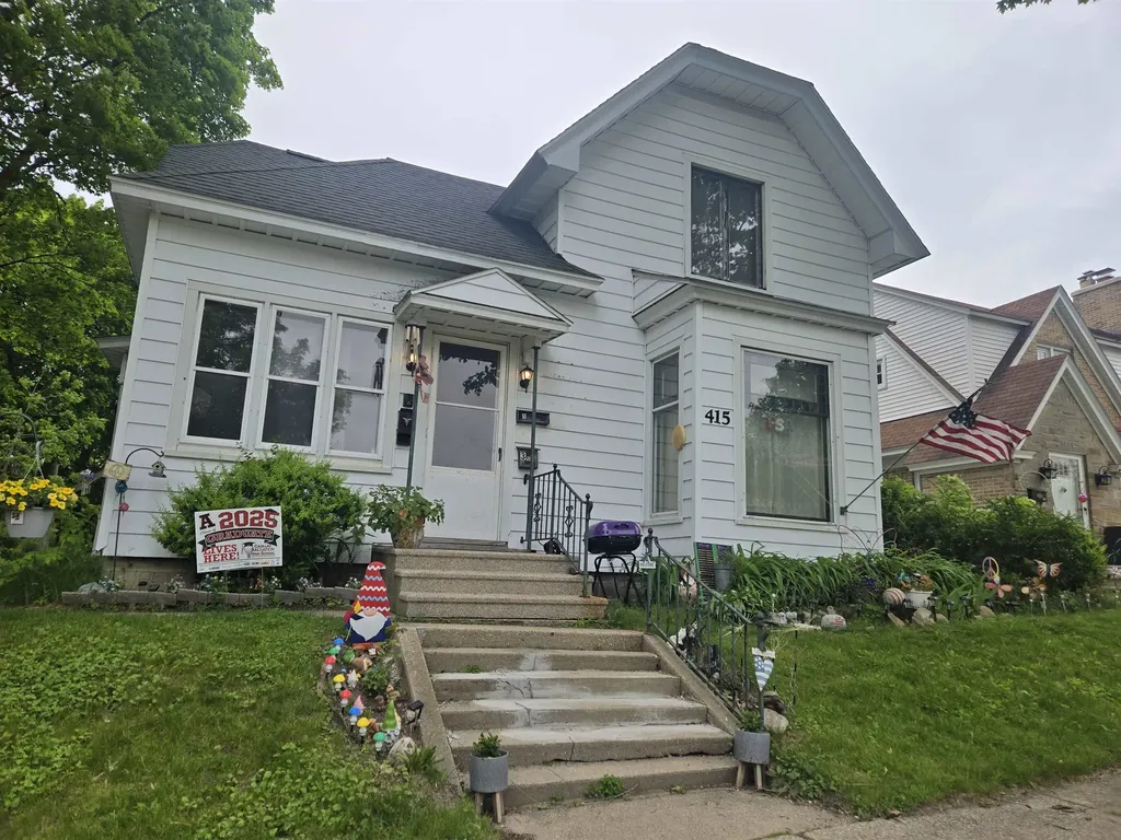 415 E Harris Street Cadillac City MI 49601